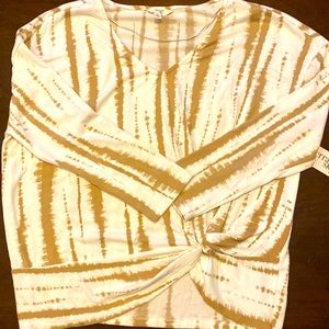 2 NEW WOMENS PLUS EXTRA SOFT TWIST KNOT SWEATER